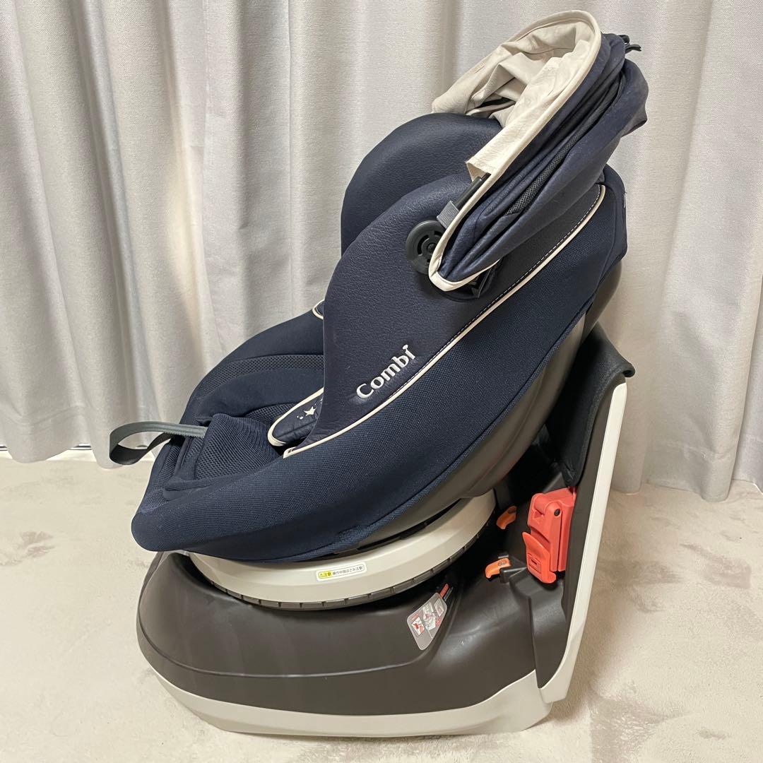 Combi クルムーヴ　チャイルドシート