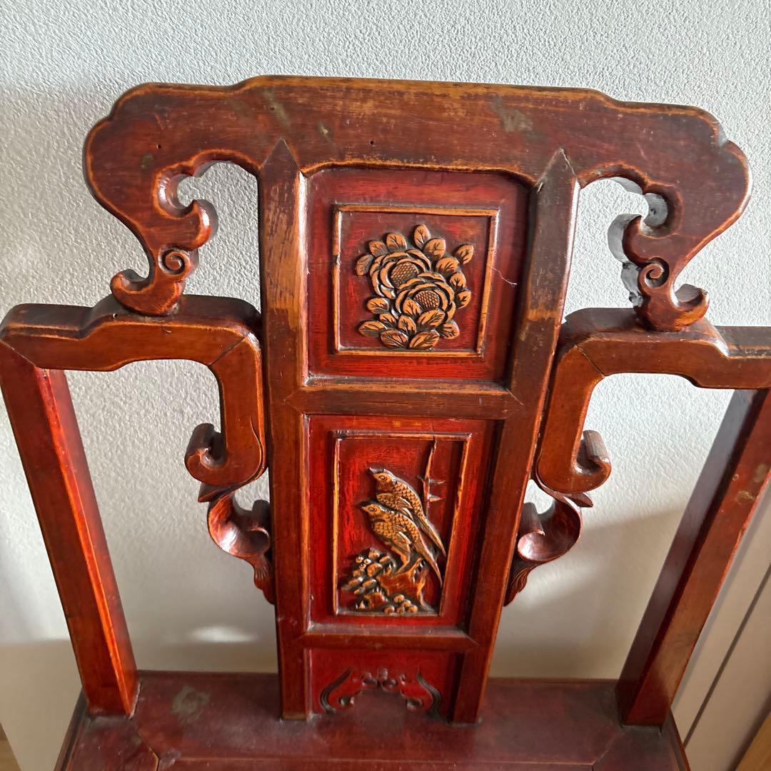 アンティーク風彫刻付き木製チェア　中国？
