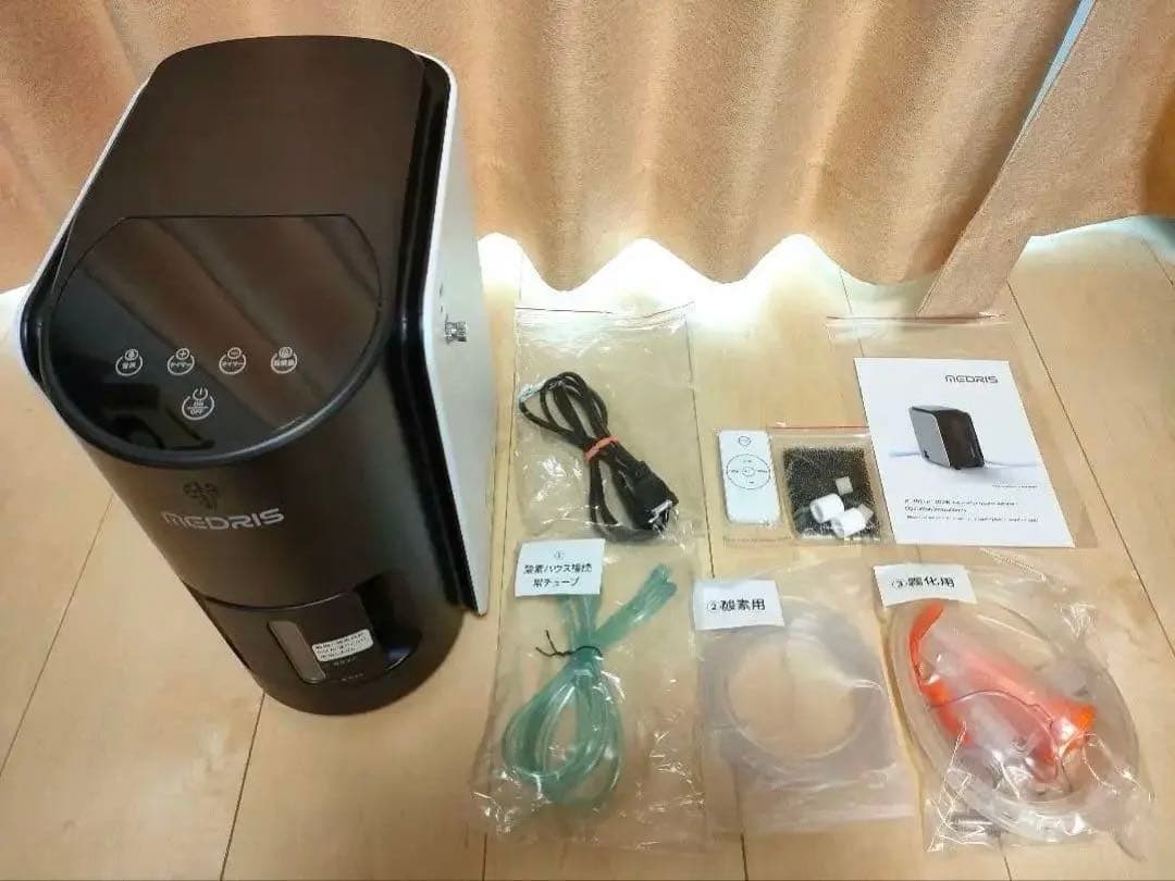 〈美品〉ペット用酸素発生器　MEDRIS 本体と付属品一式