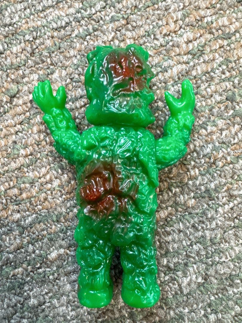 ぶたのはな♡ケロニア　ウルトラマン　レアソフビ