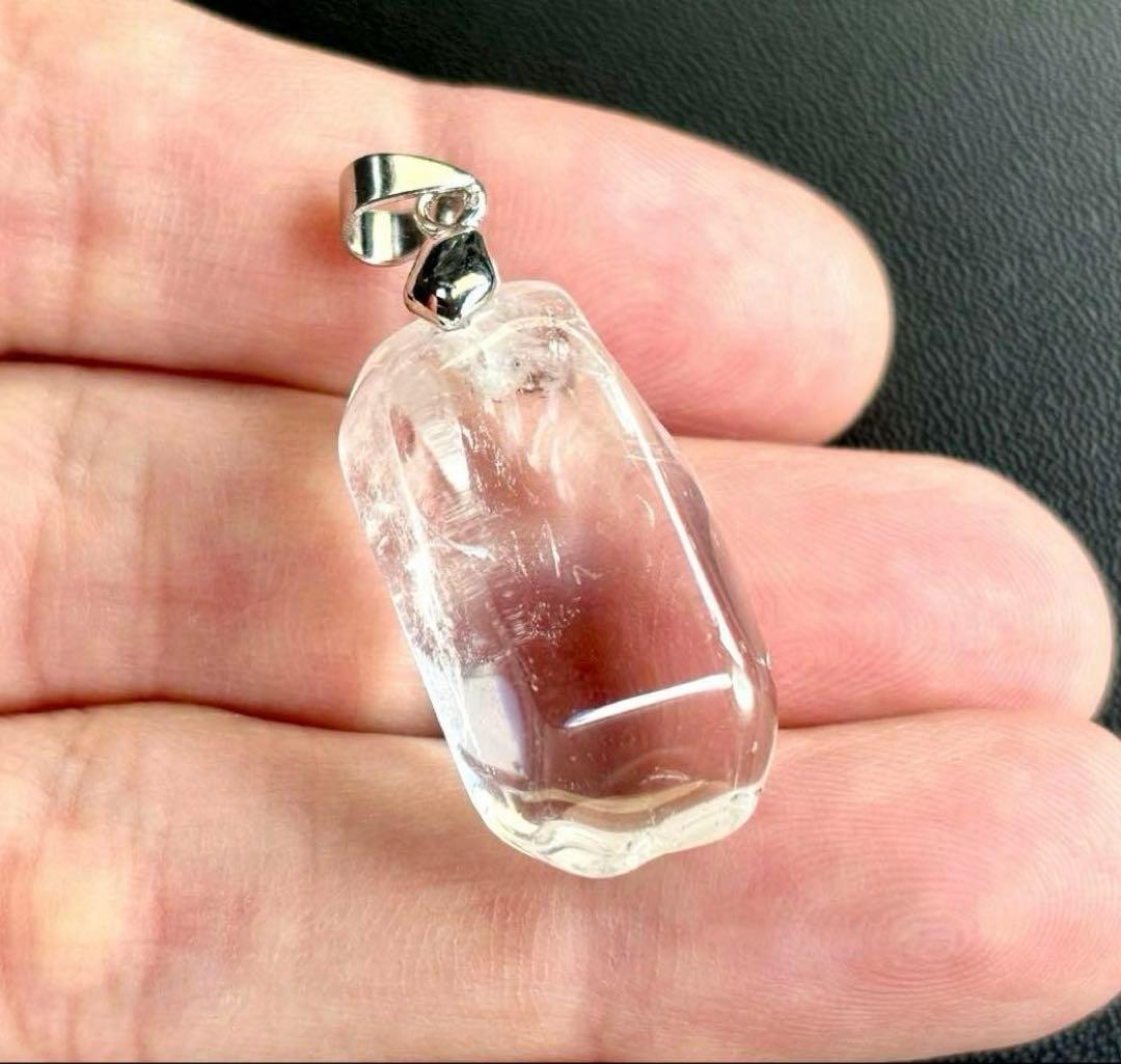 限定特価　究極品質　タンザニアマスタークリスタル　モンドクオーツのジェネシスPT