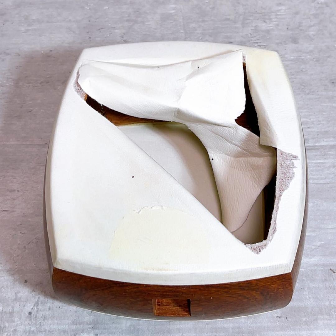 高級三味線　K9刻印入り　細棹　紅木　トチ　金細　二本溝　子持ち綾杉胴　東さわり