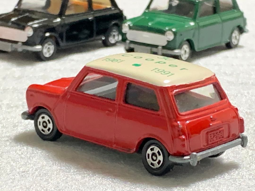 トミカ ミニクーパー アップルマン特注②