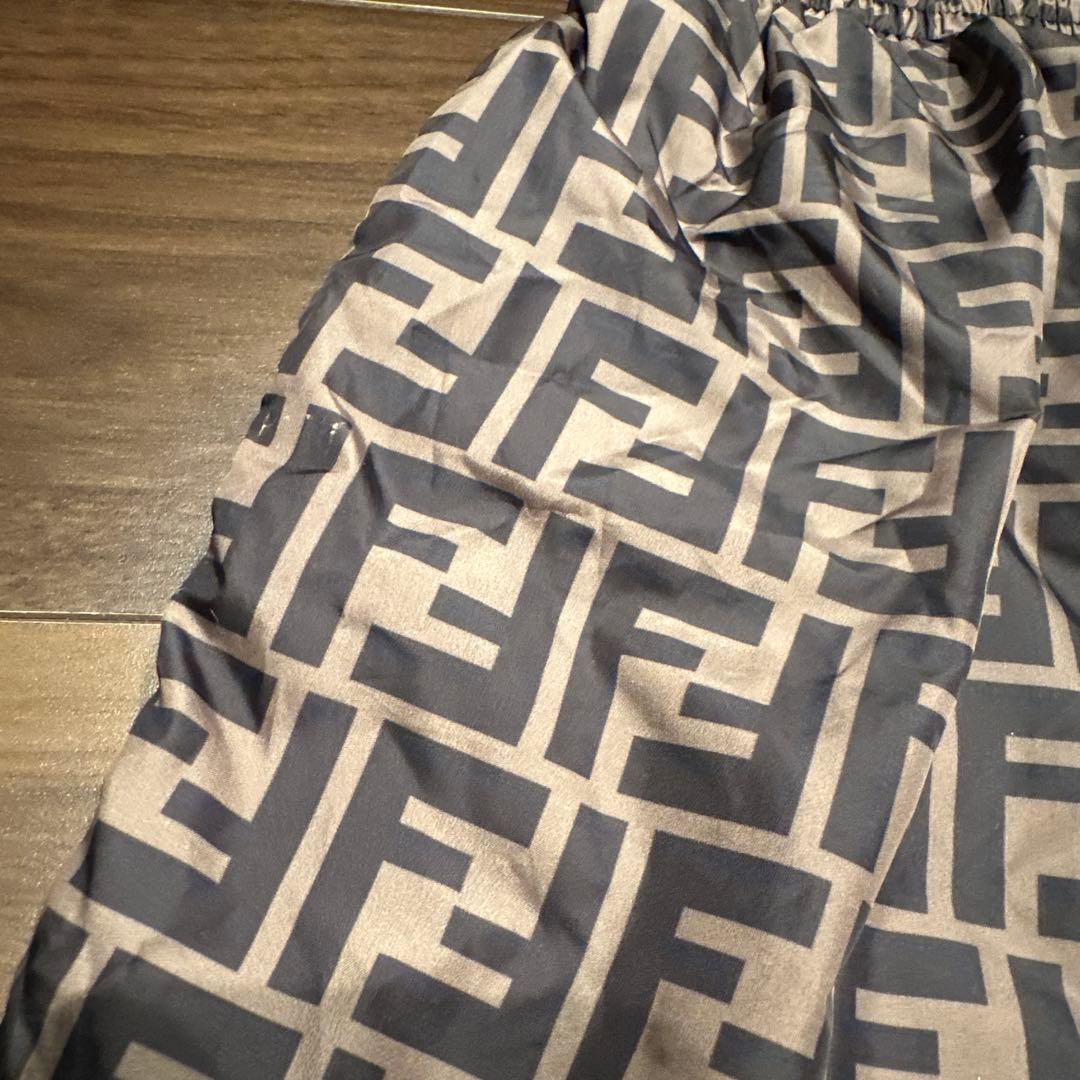 Fendi ロゴプリント 水着