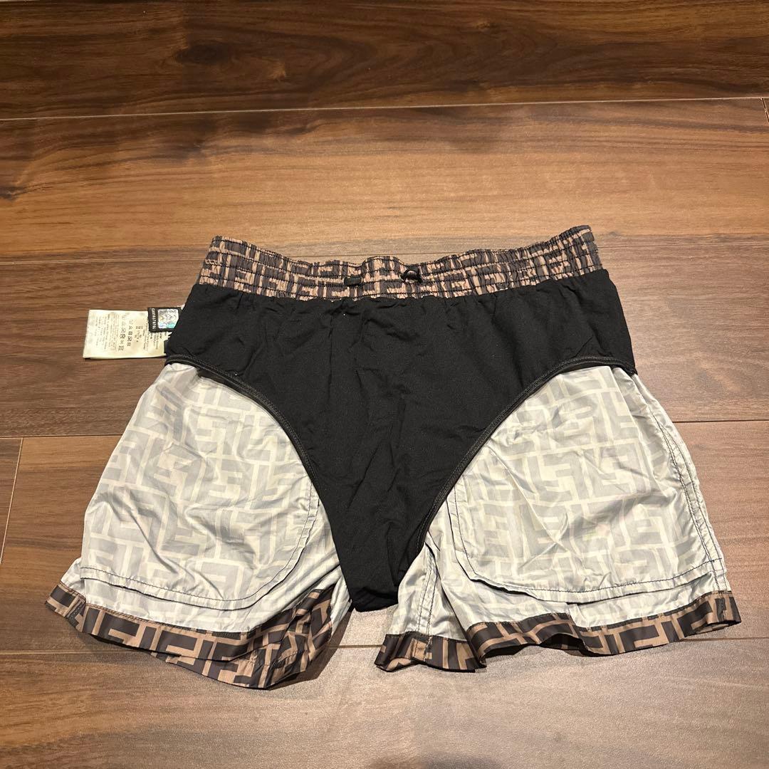 Fendi ロゴプリント 水着