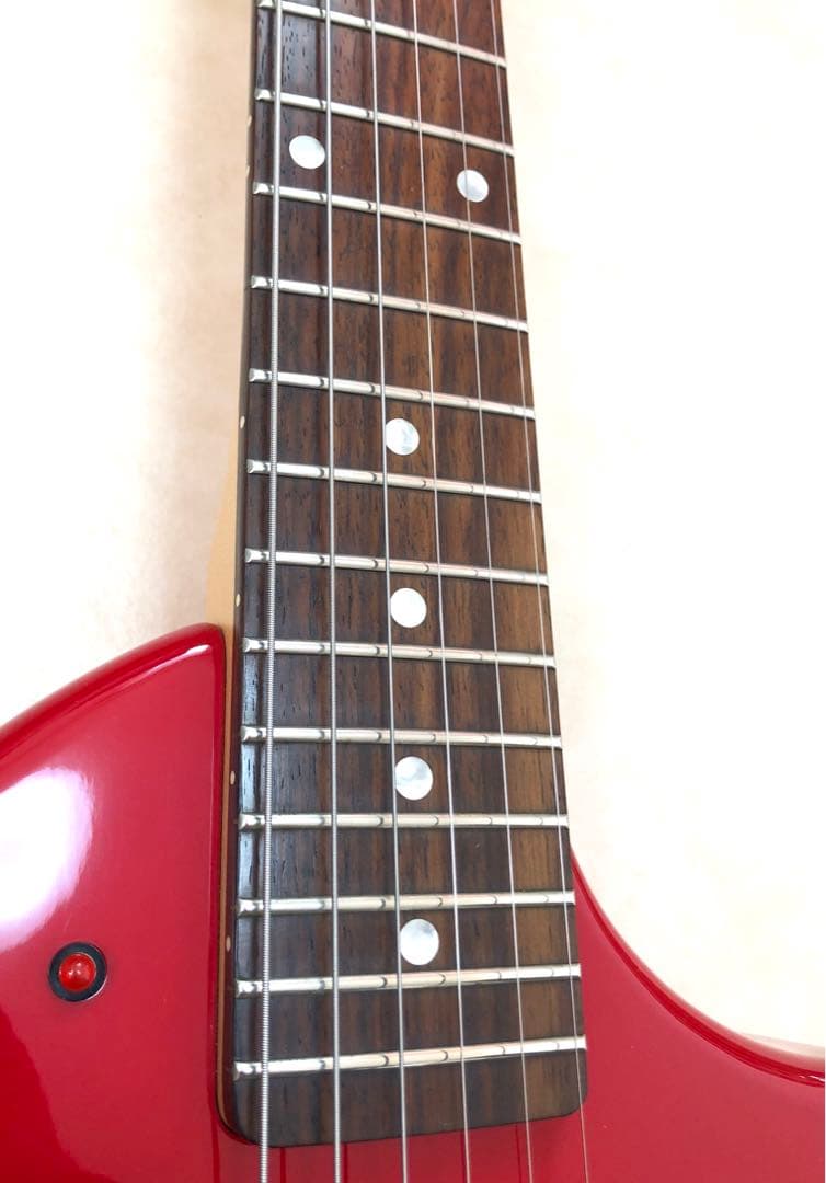 【超美品！】ZO-3 レッド アンプ内蔵ミニギター ヘッドフォン端子付