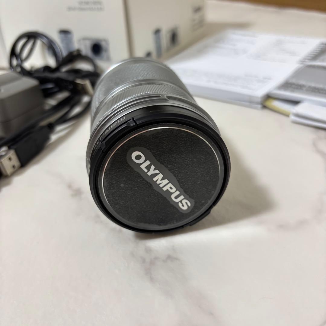 OLYMPUS PEN E-PL9 ホワイト 望遠レンズ付き