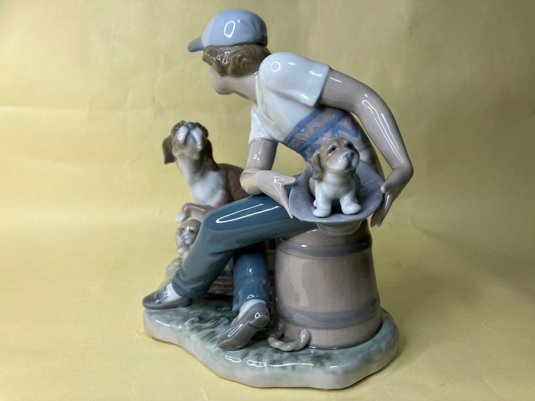 処分値下げ『1985年絶版レア品』リアドロ 犬と少年の陶器像（#5376）