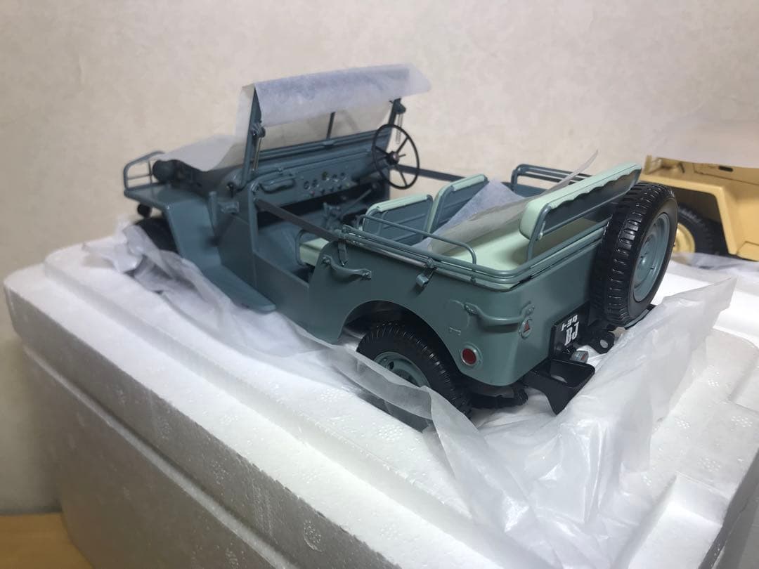 【2台セット】トヨタランドクルーザーBj 箱付き　ランクル 京商 ミニカー