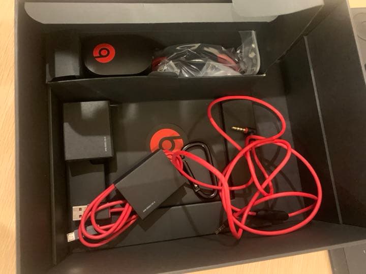 S.H　beats Beats WIRELESS