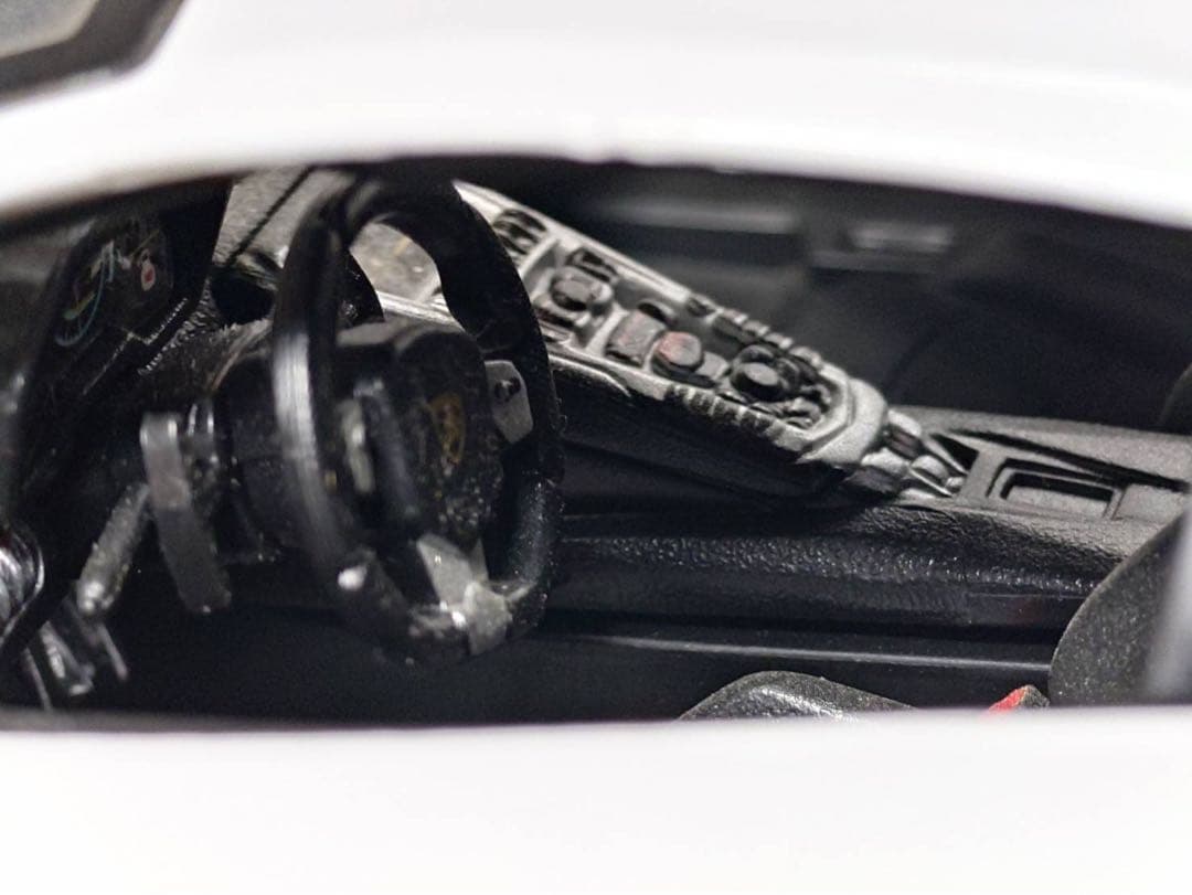 ブラーゴ　burago1/18ミニカー ランボルギーニ アヴェンタドール