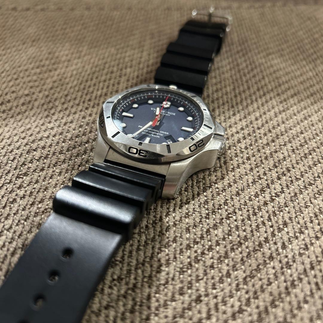 ビクトリノックス・スイスアーミー イノックスProfessional Diver