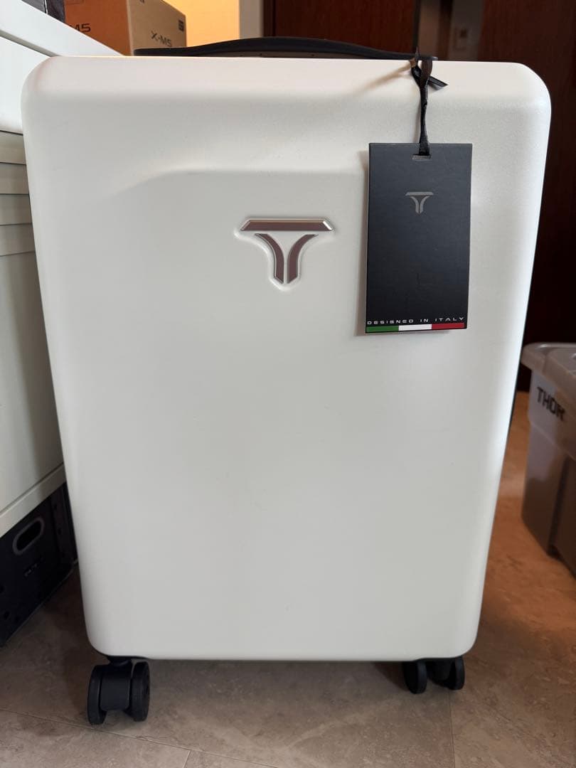 TRAMORA Carry On Pro 未使用 ホワイト キャリーケース