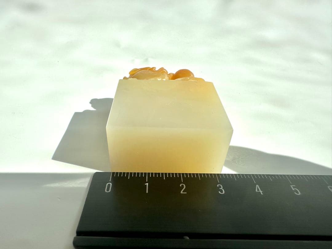 【螭虎】 古獣　美品　高級印材　篆刻　印石　ラオス　印石　水凍 田黄