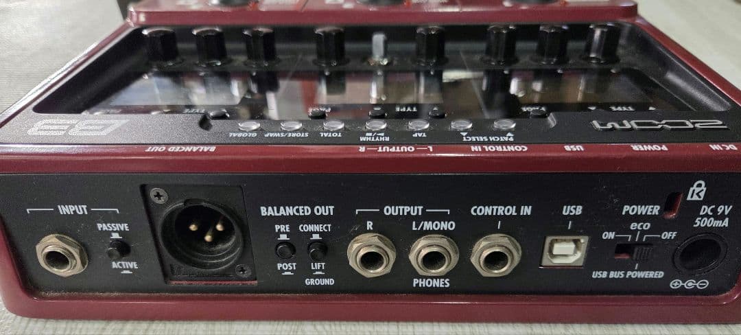 111804 ZOOM B3 ベースエフェクター