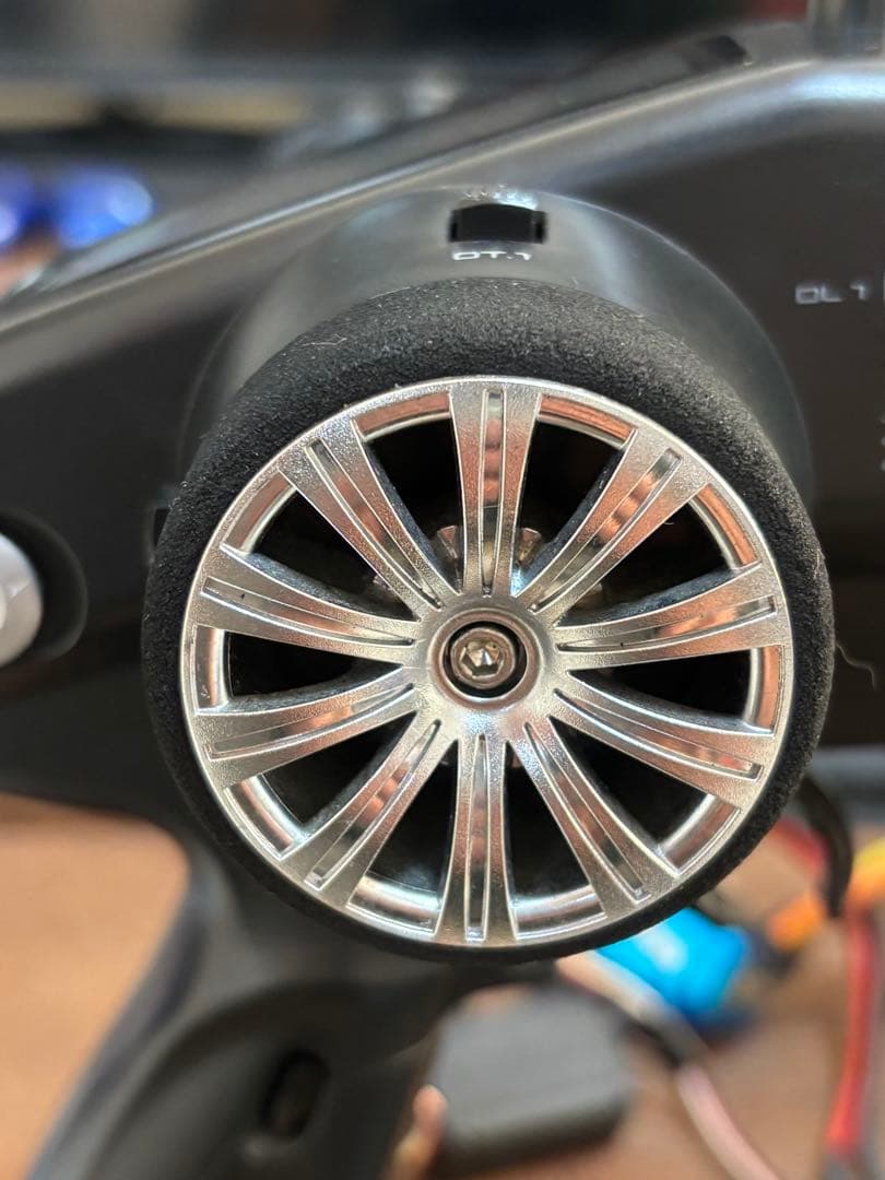 フタバ4PL-2.4G 受信機2個付き