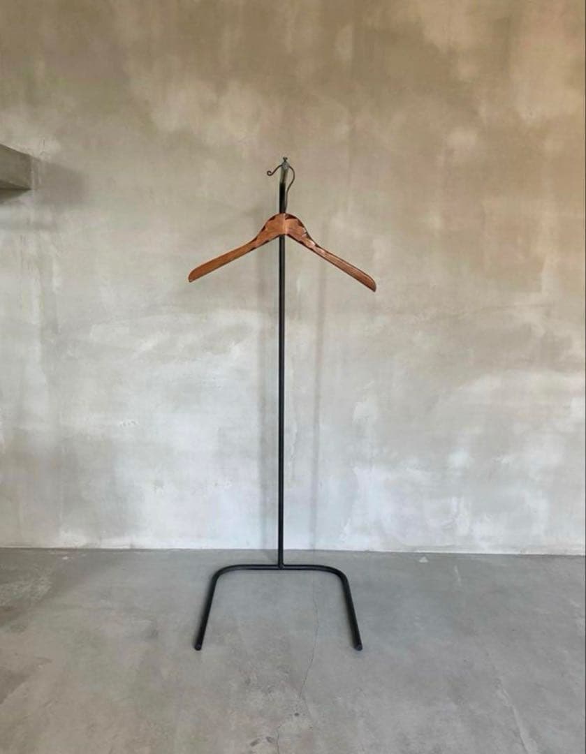 貴重　数限定　アイアン　ハンガーラック　インダストリアル　アイアン家具　シンプル