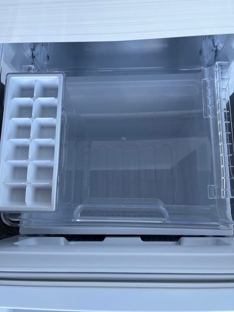 SHARP 中古冷蔵庫 179L 2022年製 形名 SJーD18HーW