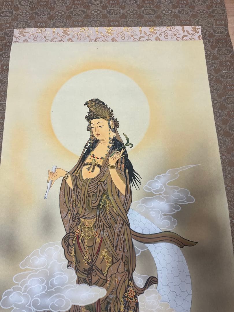 村井晃堂 作 掛け軸 「白蛇観音図」 共箱付き 日本画 仏画 骨董品 美術品