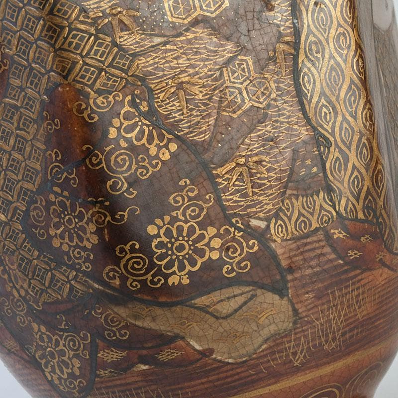 薩摩焼　丸二造　金襴手　羅漢図　花瓶　Z　9602