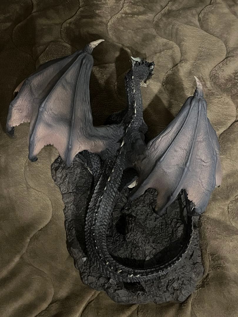 カプコンフィギュアビルダー クリエイターズモデル 黒龍 ミラボレアス　美品　箱付