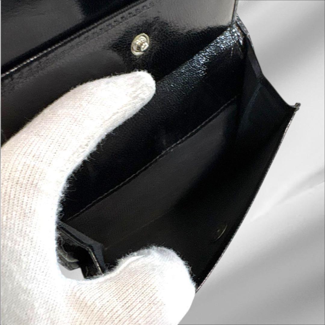 美品✨ PRADA プラダ 二つ折り財布 オールレザー ブラック ブラック