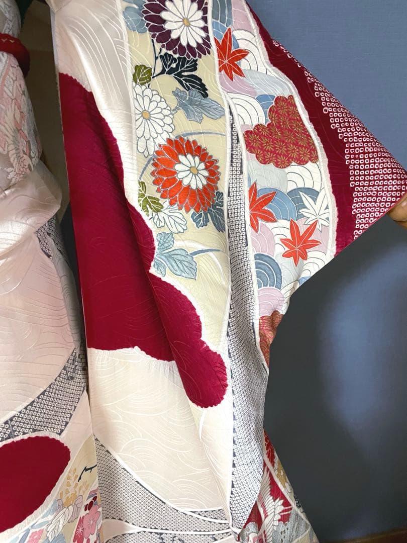 振袖フルセット　絞りと染分けの豪華な手描き友禅　清楚なお嬢様の雰囲気　成人式振袖