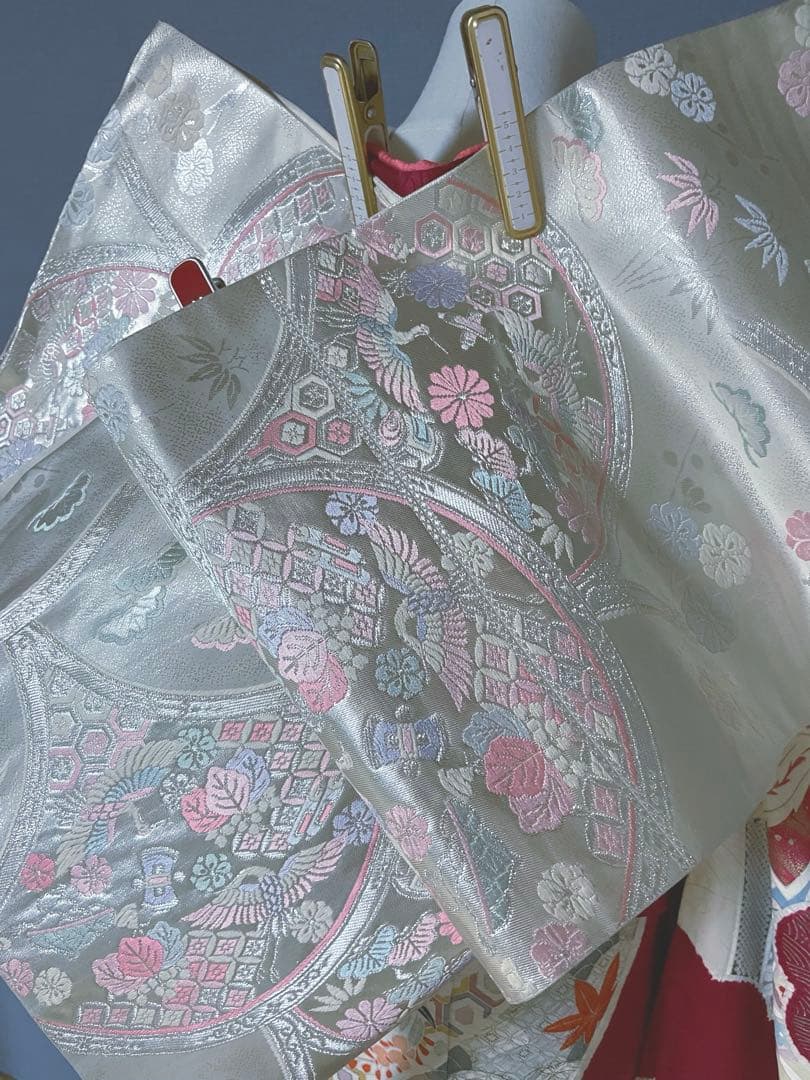 振袖フルセット　絞りと染分けの豪華な手描き友禅　清楚なお嬢様の雰囲気　成人式振袖