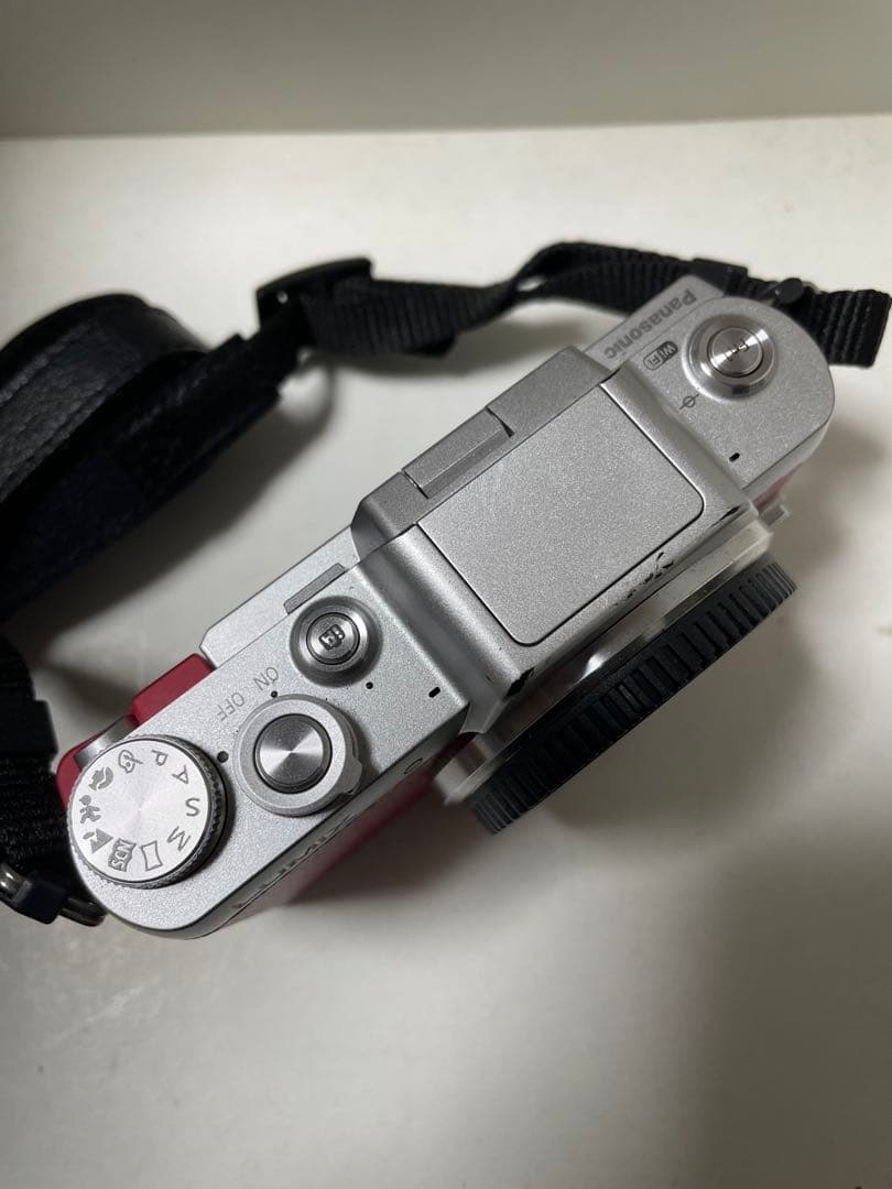 Panasonic LUMIX DMC-GF7 ボディ