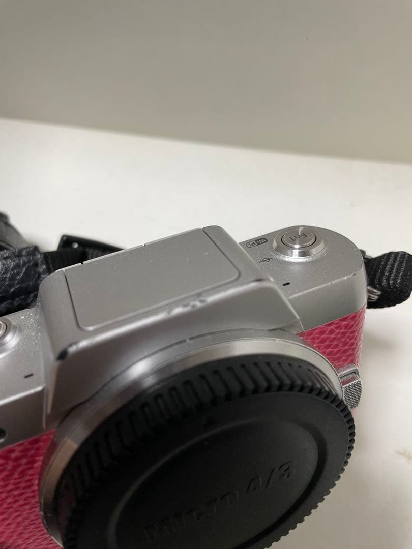 Panasonic LUMIX DMC-GF7 ボディ