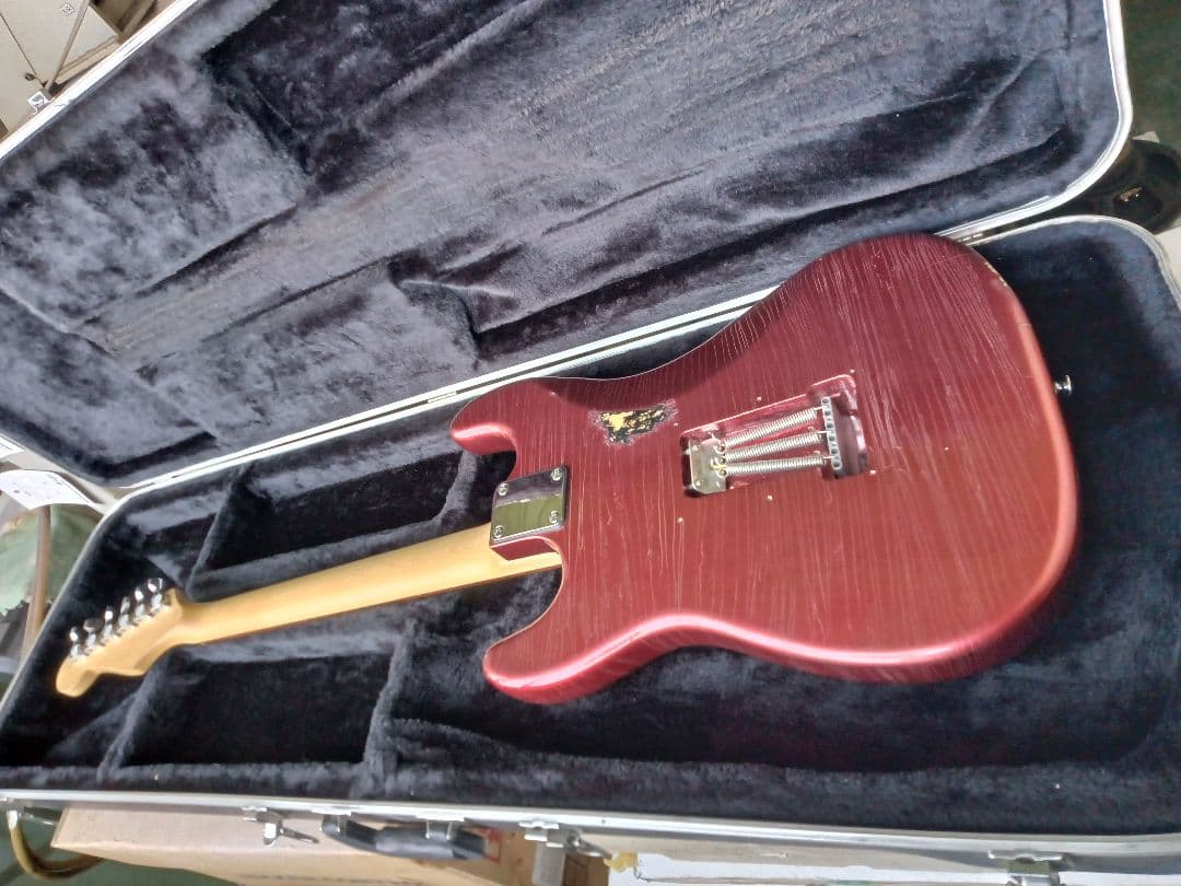 午前10時まで9,000円！ KGARAGE　ストラトタイプ　 レリ加工