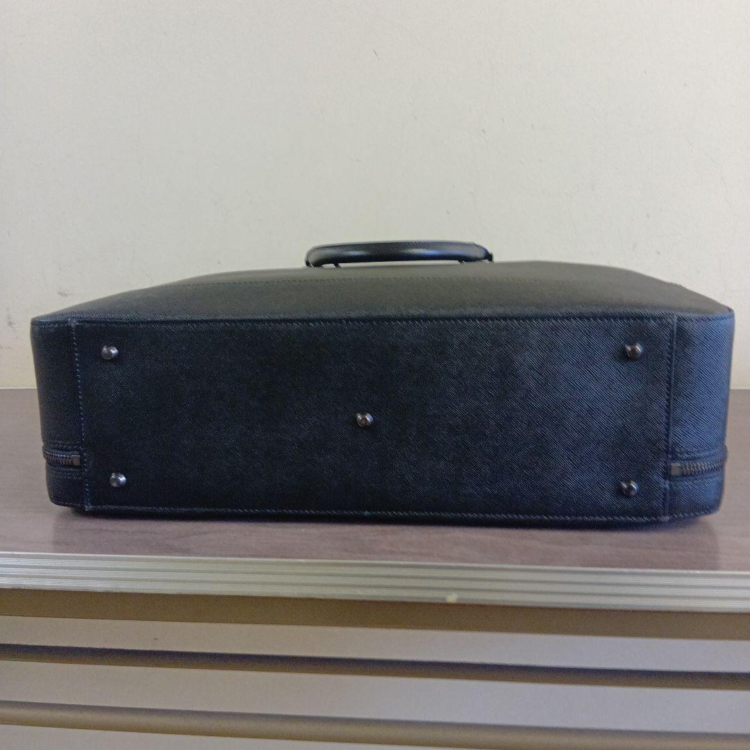 ペッレモルビダ　ブリーフバッグ （２室タイプ）キャピターノ・専用ケアクリーム