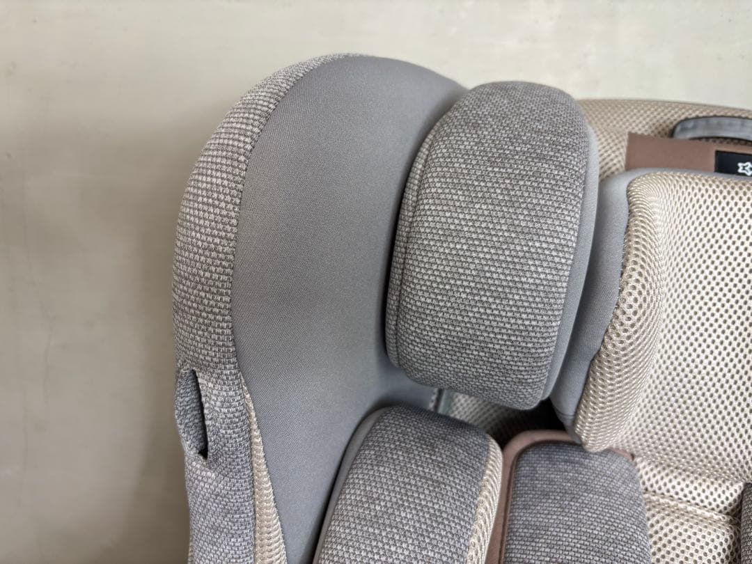 【美品】チャイルドシート レジェプラスネクストキャノピー (新生児～4歳)