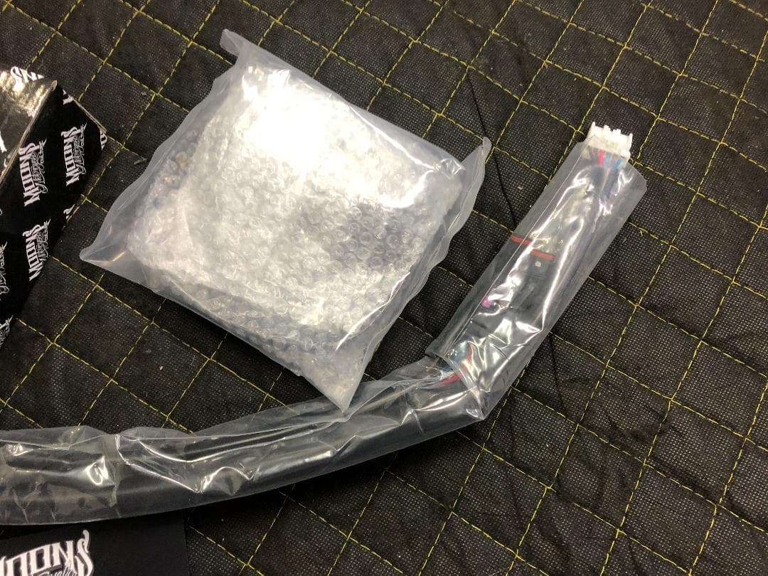 MOONSMC® ロープロファイル LED テールライト V4 M8ソフテイル用