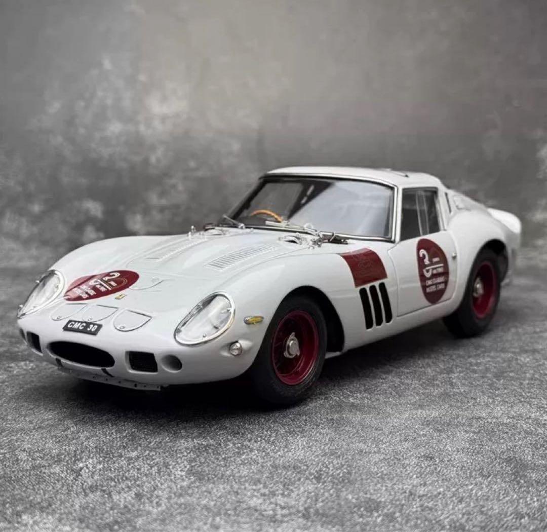 新品 未使用 CMC 1/18 フェラーリ 250 GTO 30周年ミニカー