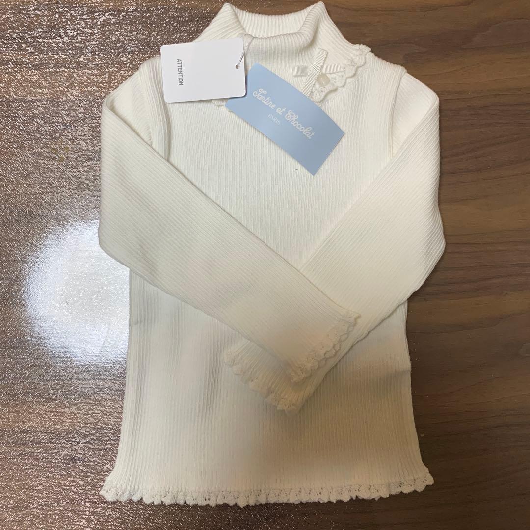 Tartine et Chocolat ホワイトタートルネック