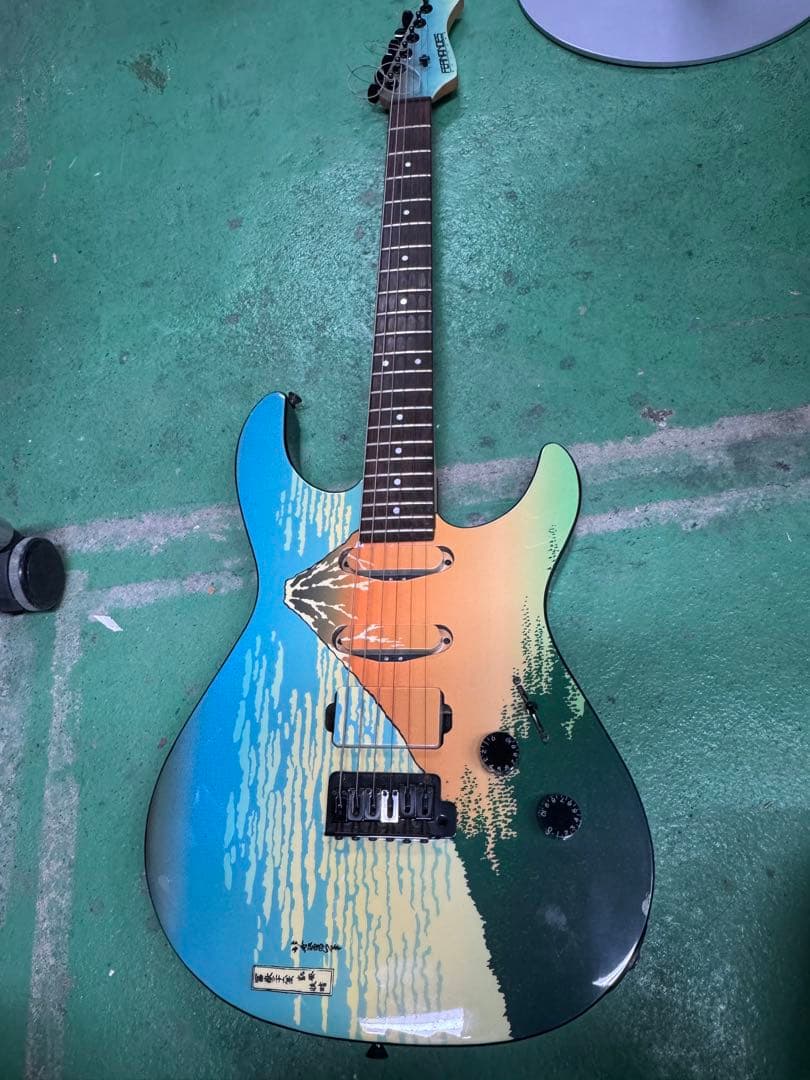 フェルナンデスエレキギター 富士山デザイン