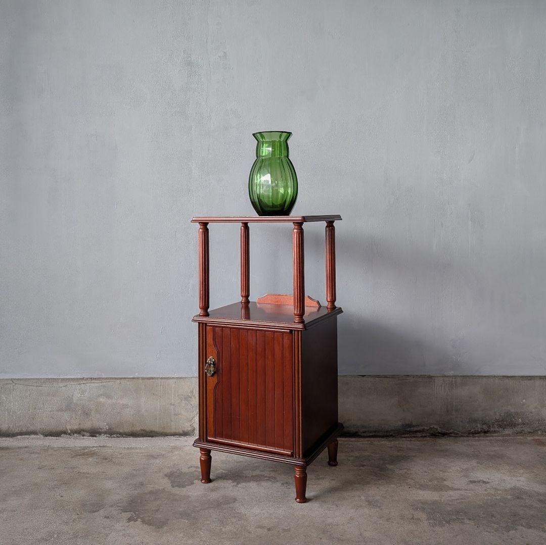 【古家具】平成期頃に作られたアンティーク調の飾り台　電話台　花台