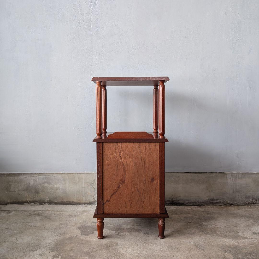 【古家具】平成期頃に作られたアンティーク調の飾り台　電話台　花台