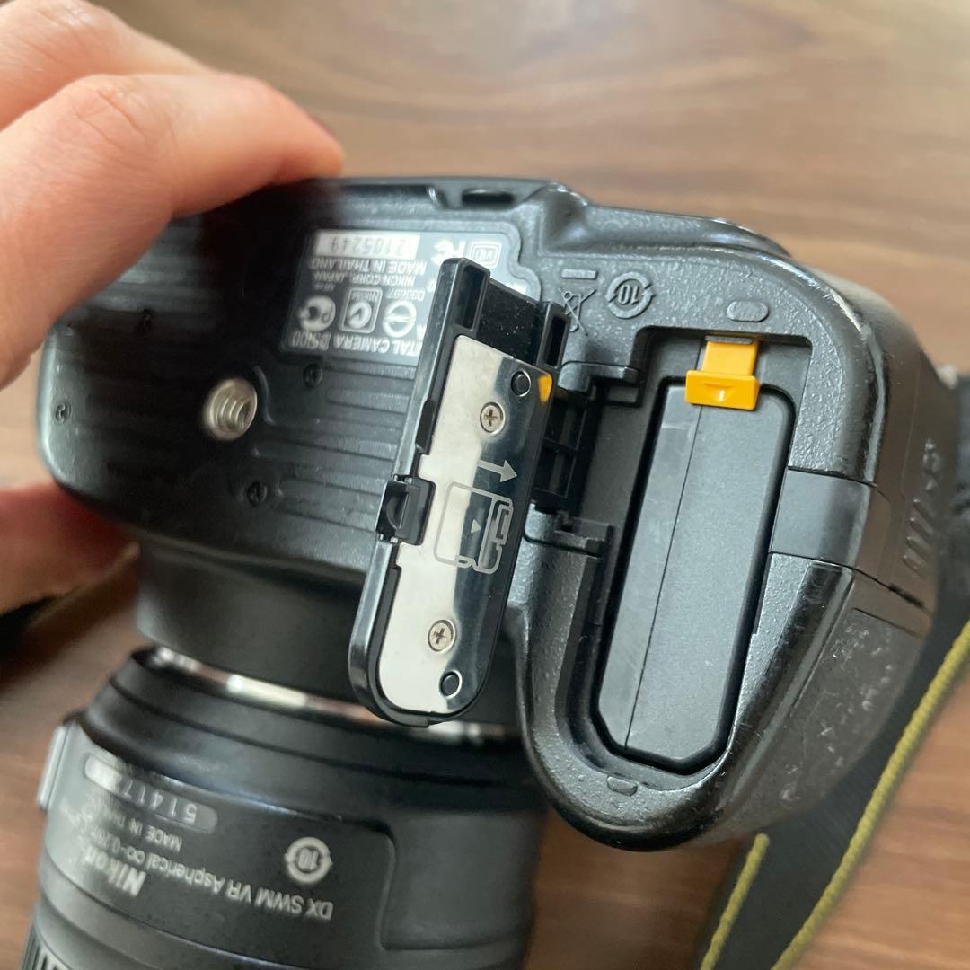 ニコン Nikon D5100 一眼レフ