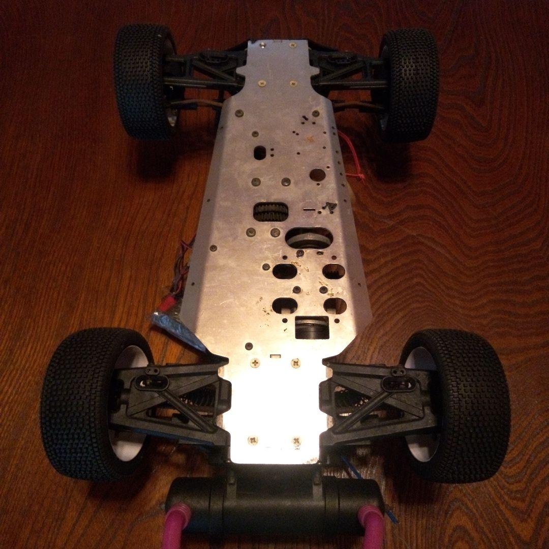 京商エンジンラジコンカー旧エスプリ？