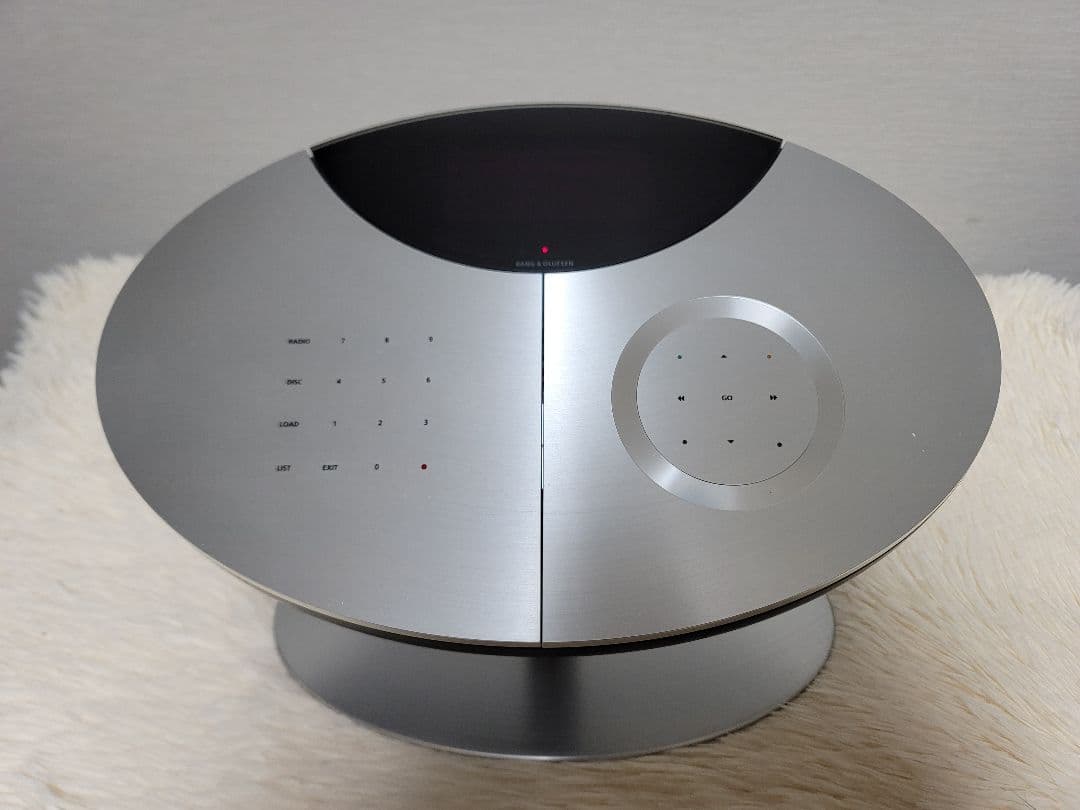 B&O BeoCenter 2, 天然木製ケース付きBeolab 4000