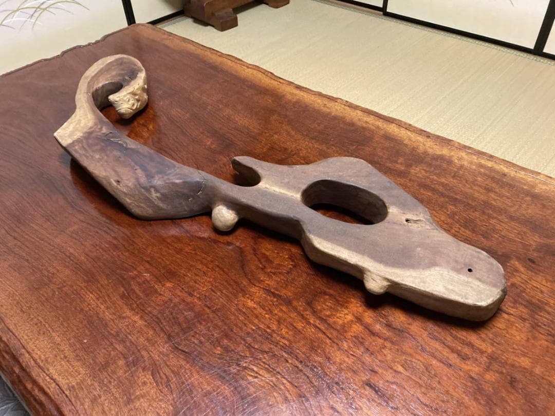 ☆旧家蔵出し・経年の雰囲気が素敵な古材・一枚板花台・無垢材・展示台陳列棚古道具☆