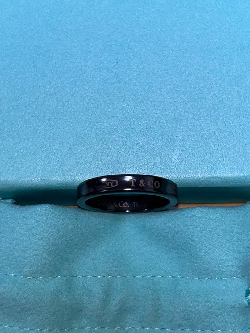 ティファニー ブラックチタンリング　19号　ナロー