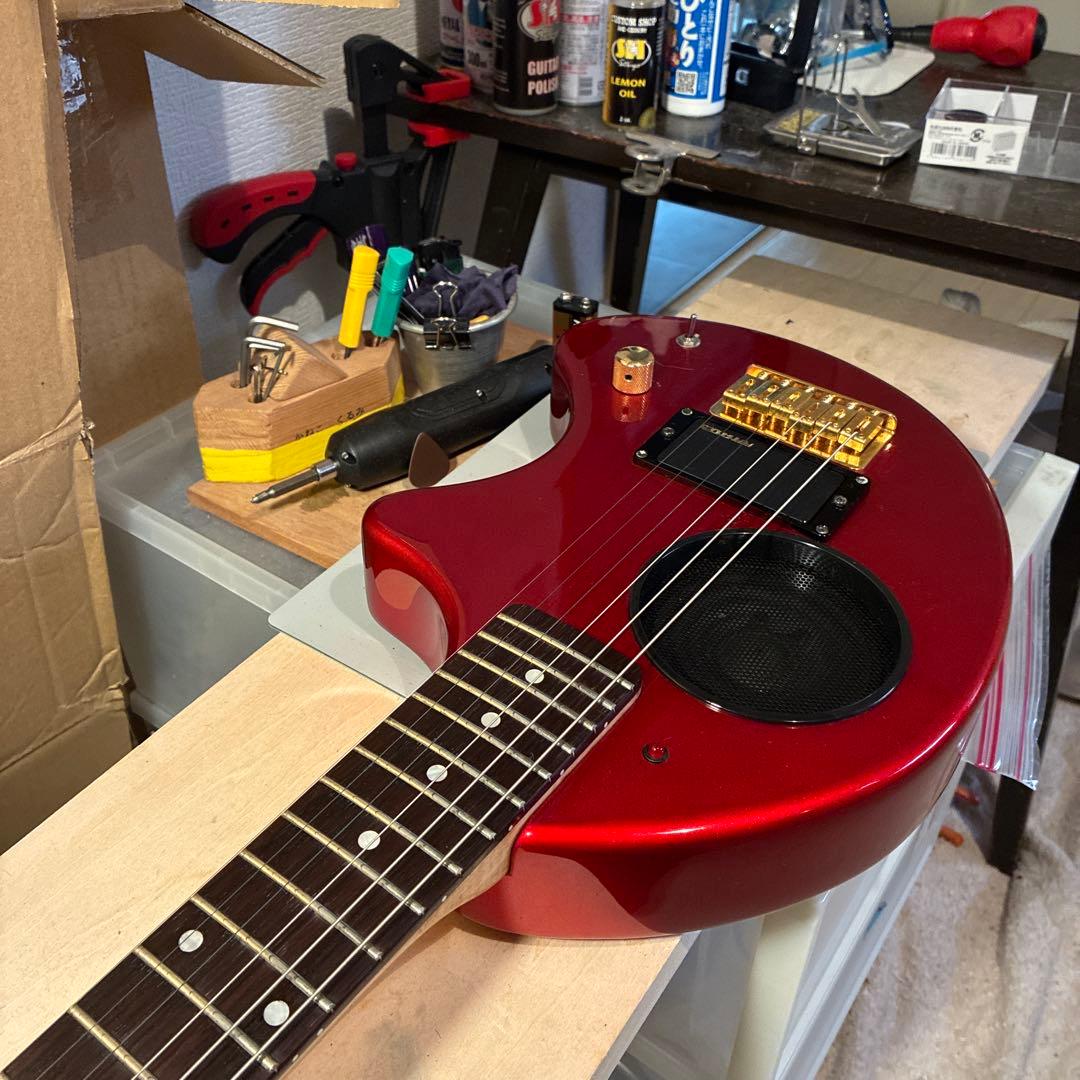 Fernandes zo-3 Cレッド