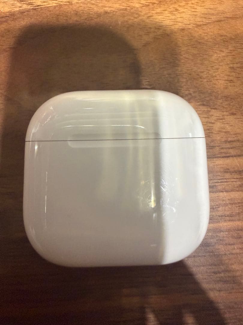 Apple AirPods4 ノイズキャンセリングなし 本体 ケースのみ