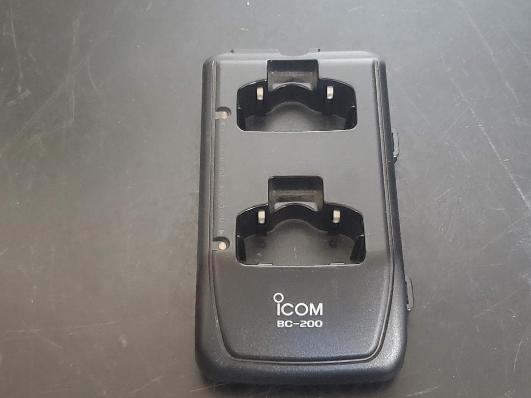 ICOM トランシーバー IC-4300 2台 充電器 BC-200 無線機 2