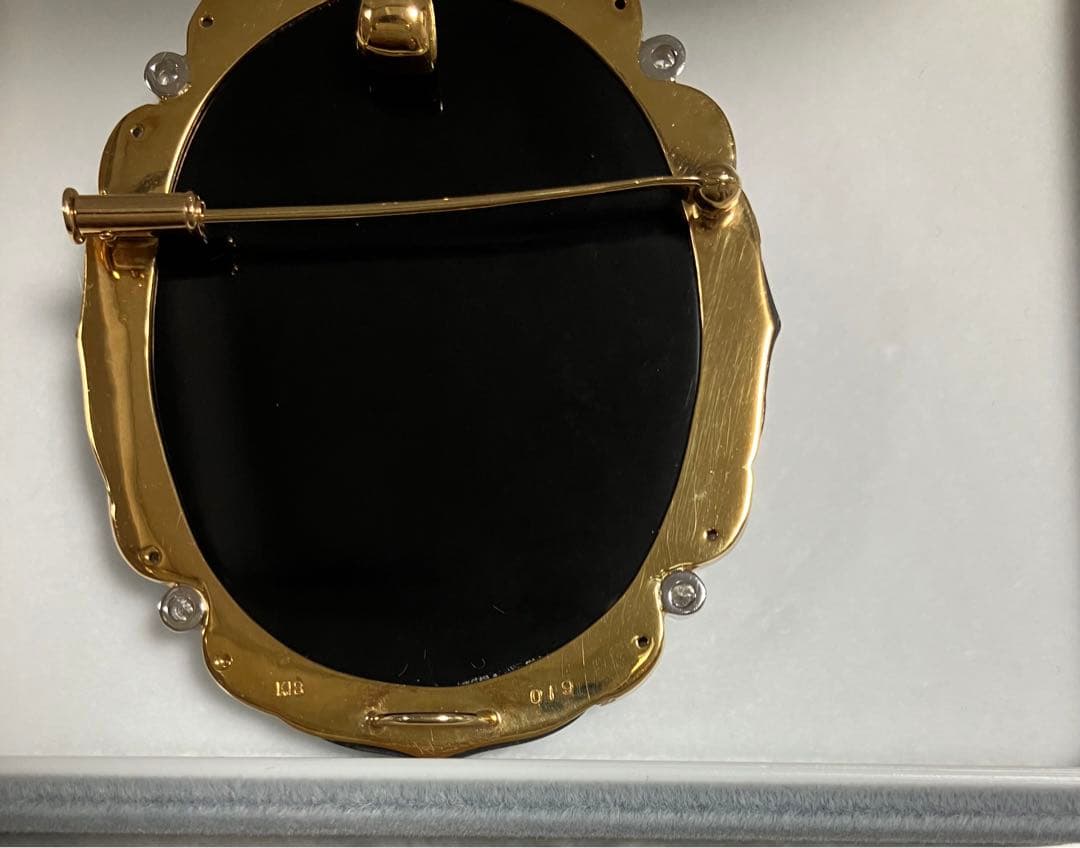 【美品】k18枠　ダイヤ12石　0.19ct ストーンカメオ　オニキス