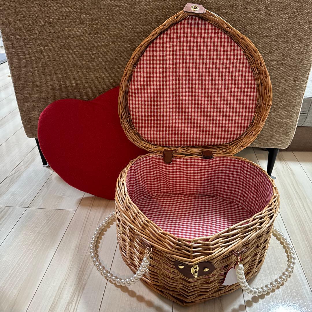 ☆美品☆かご ラッセル Russell ハート型バスケット ブラウン