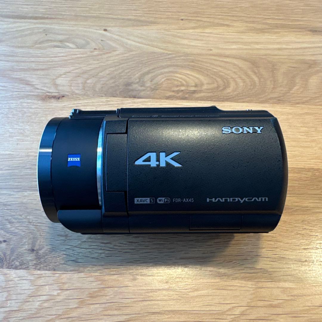 SONY 4K Handycam FDR-AX45 ケース／小型グリップ三脚付き